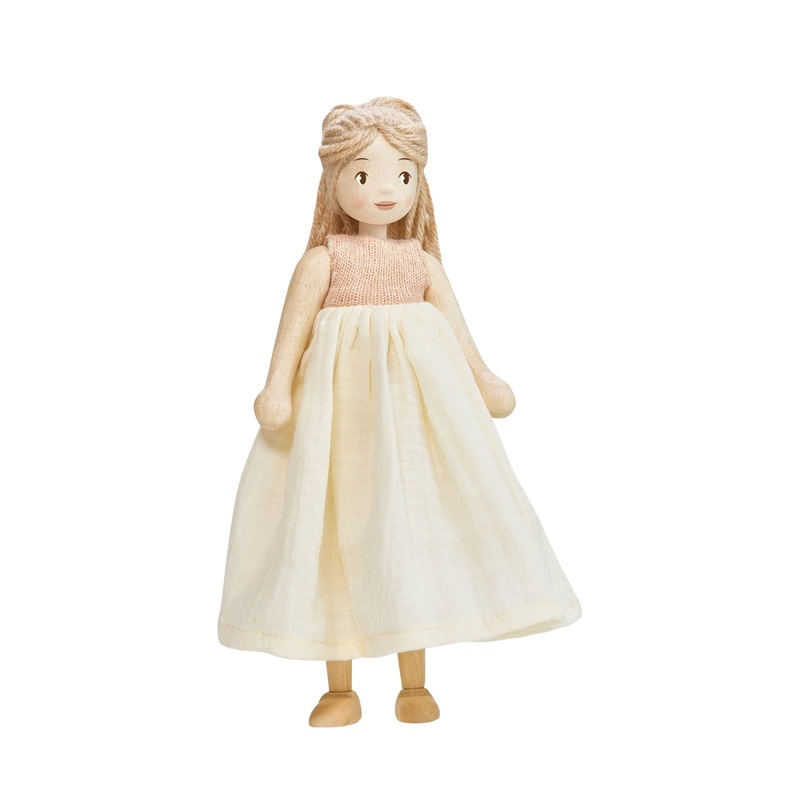 Wooden Doll – Ferne